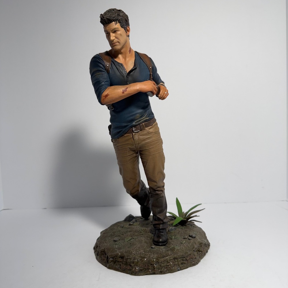 Uncharted 4 Nathan Drake Statue Libertalia Collector Edition Figure Sony 2016